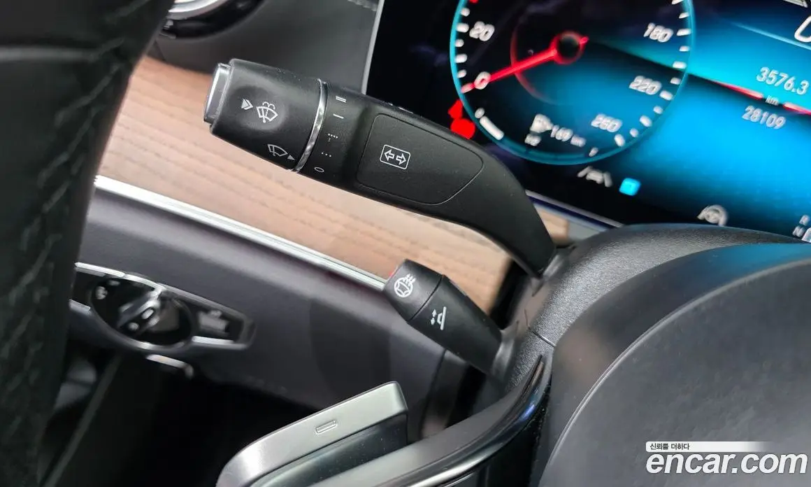 Mercedes-Benz E-Class 2023 2.0 автомат (гидро), фото 29