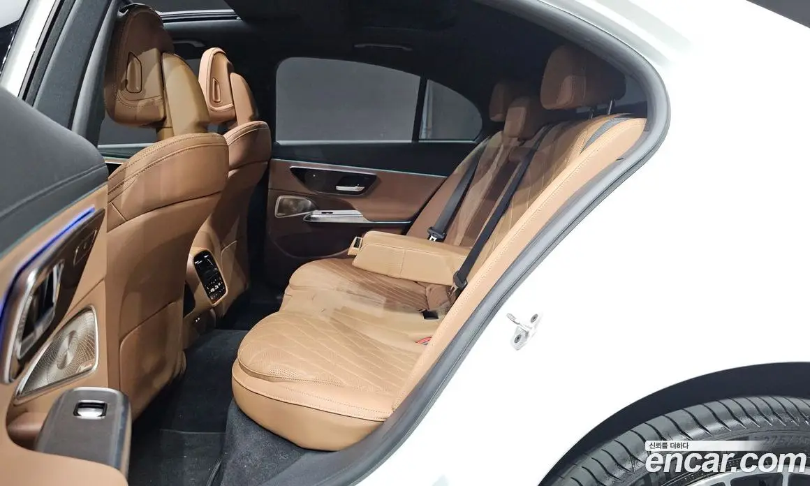 Mercedes-Benz E-Class 2024 3.0 автомат (гидро), фото 16