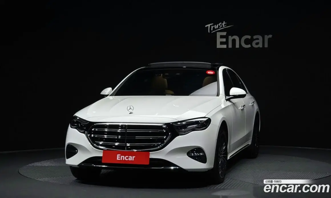 Mercedes-Benz E-Class 2024 3.0 автомат (гидро), фото 3
