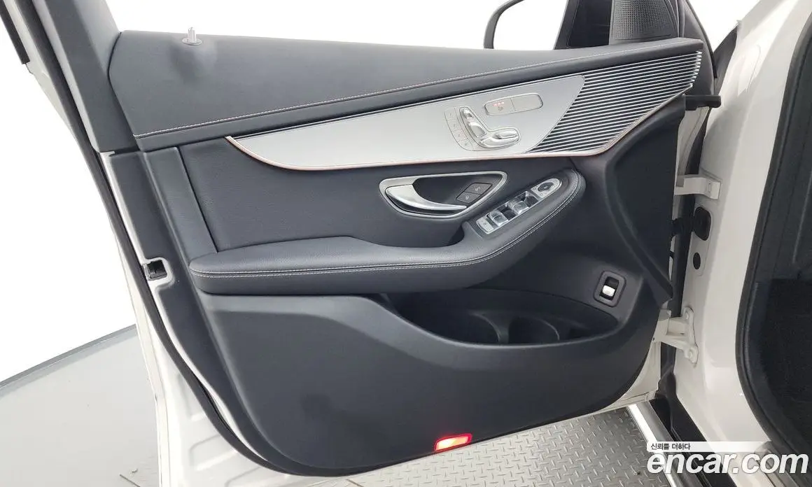 Mercedes-Benz EQC 2020 0.2 гидро, фото 14 Mercedes-Benz EQC 2020 0.2 гидро, фото 14