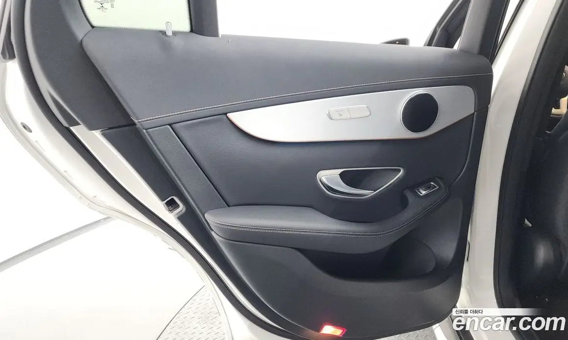 Mercedes-Benz EQC 2020 0.2 гидро, фото 15 Mercedes-Benz EQC 2020 0.2 гидро, фото 15
