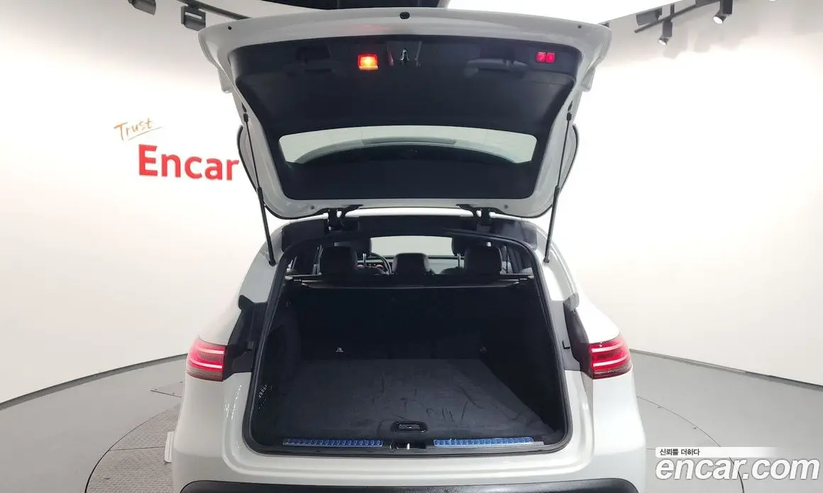 Mercedes-Benz EQC 2020 0.2 гидро, фото 25 Mercedes-Benz EQC 2020 0.2 гидро, фото 25