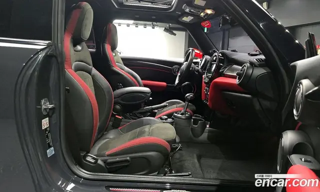 Mini Cooper 2019 2.0 автомат (гидро), миниатюра 11