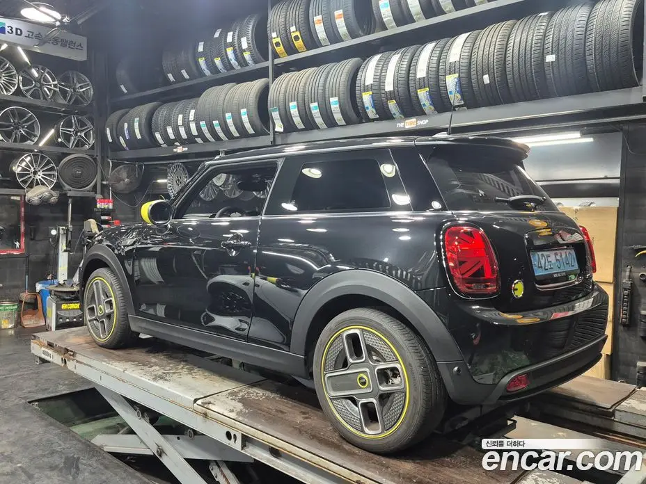 Mini Cooper 2023 автомат (гидро), фото 3
