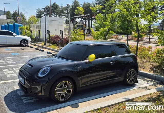 Mini Cooper 2023 автомат (гидро), миниатюра 10