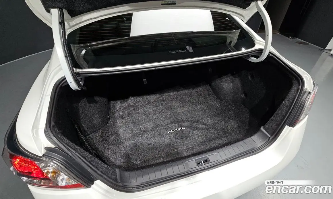 Nissan Altima 2014 2.5 автомат (гидро), фото 20 Nissan Altima 2014 2.5 автомат (гидро), фото 20