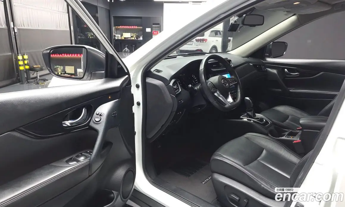 Nissan X-Trail 2018 2.5 автомат (гидро), фото 13 Nissan X-Trail 2018 2.5 автомат (гидро), фото 13