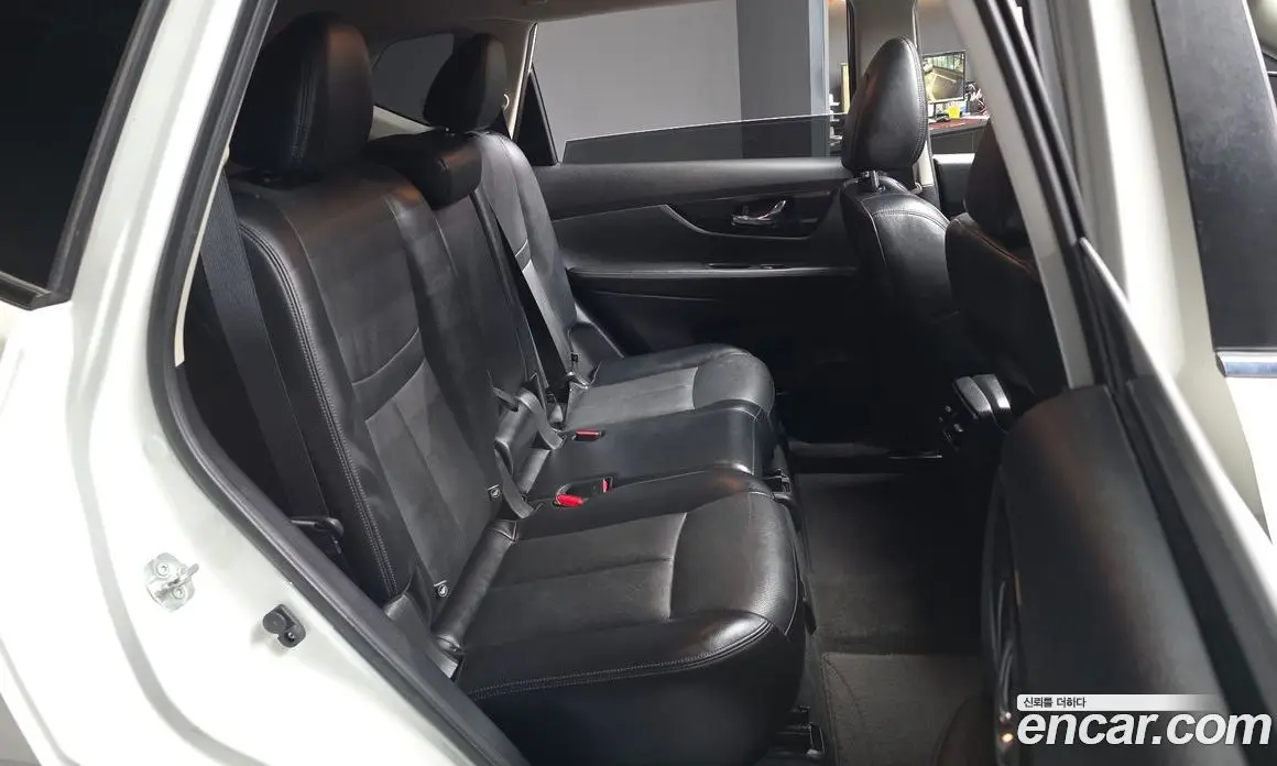 Nissan X-Trail 2018 2.5 автомат (гидро), фото 18 Nissan X-Trail 2018 2.5 автомат (гидро), фото 18