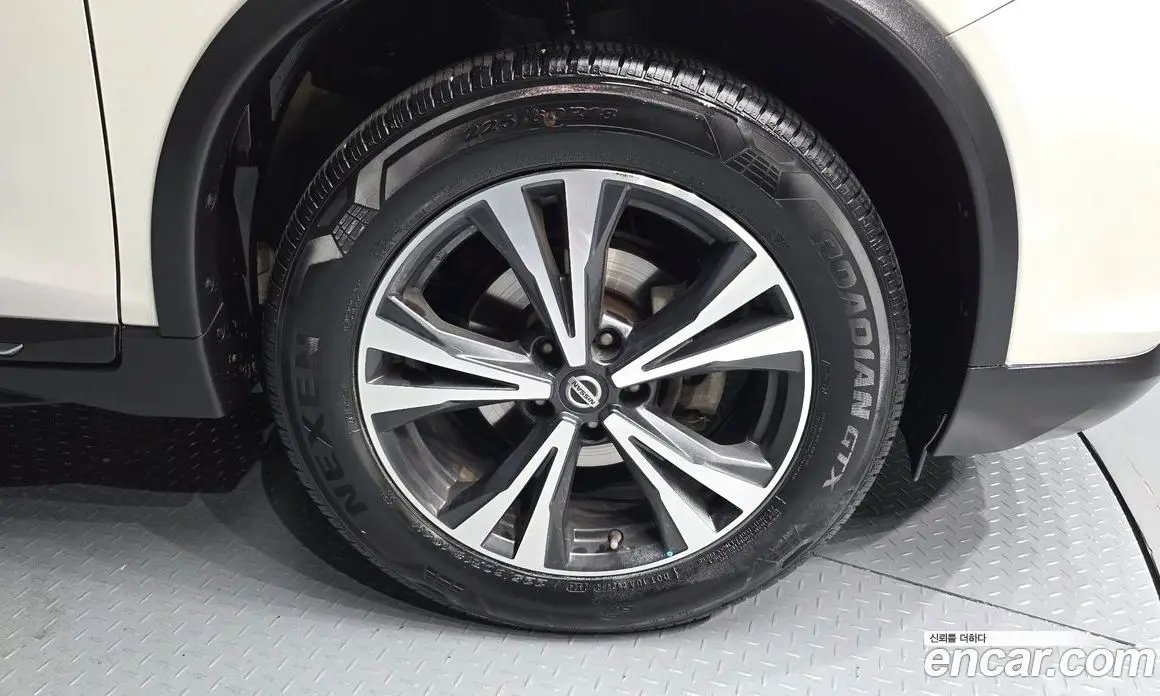 Nissan X-Trail 2018 2.5 автомат (гидро), фото 7 Nissan X-Trail 2018 2.5 автомат (гидро), фото 7