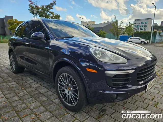Porsche Cayenne 2018 3.6 автомат (гидро), миниатюра 2