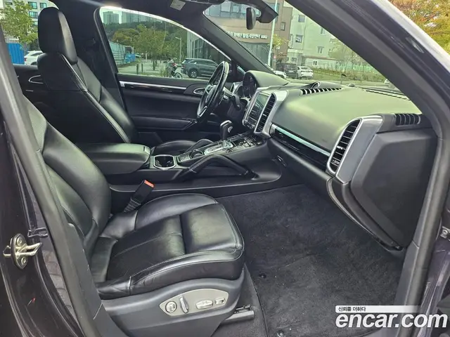 Porsche Cayenne 2018 3.6 автомат (гидро), миниатюра 12