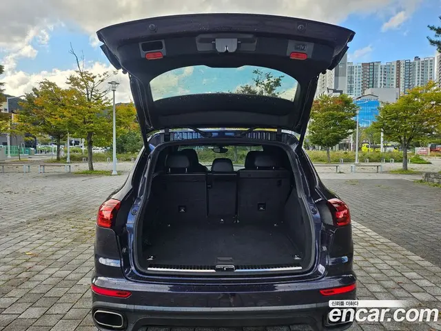 Porsche Cayenne 2018 3.6 автомат (гидро), миниатюра 9