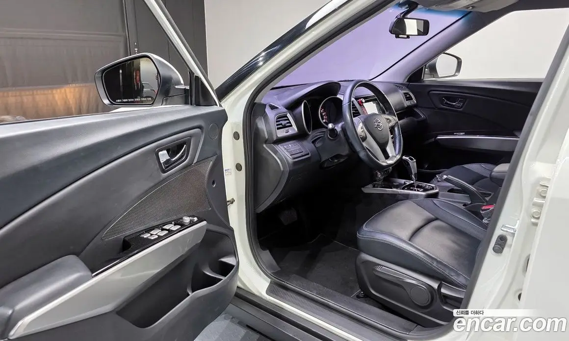 SsangYong TIBOLI 2015 1.6 автомат (гидро), фото 11