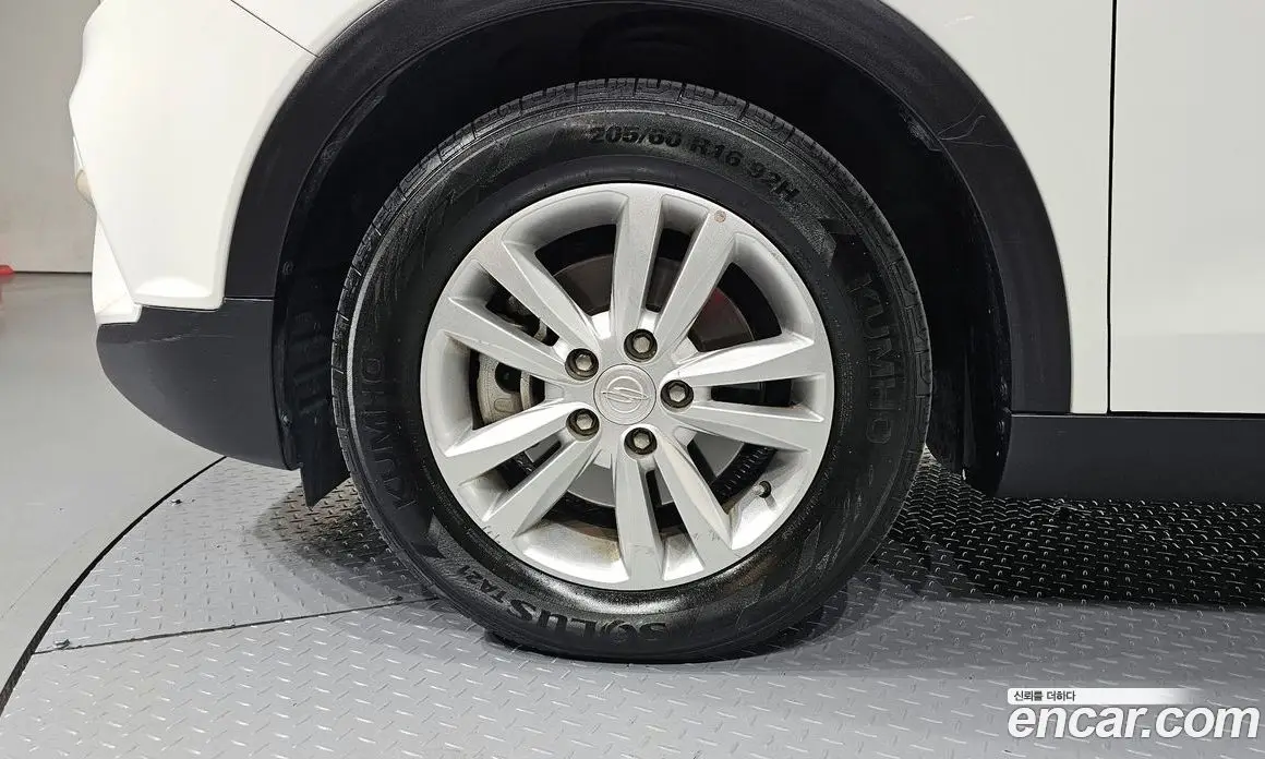 SsangYong TIBOLI 2015 1.6 автомат (гидро), фото 5