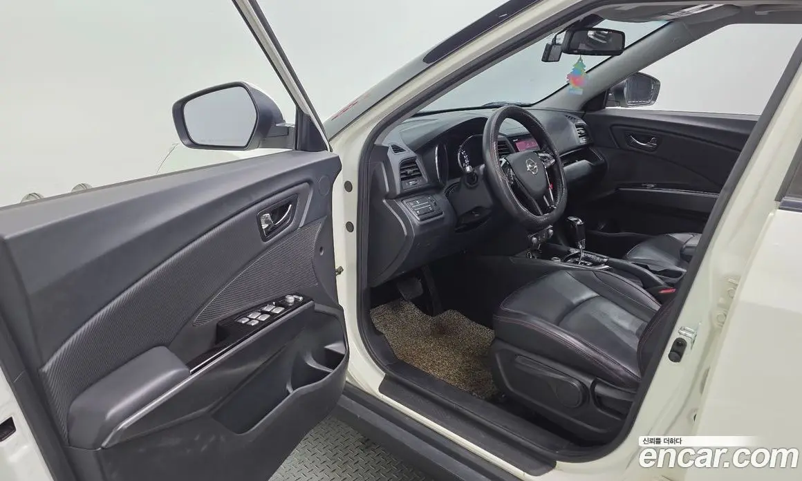 SsangYong TIBOLI 2016 1.6 автомат (гидро), фото 10
