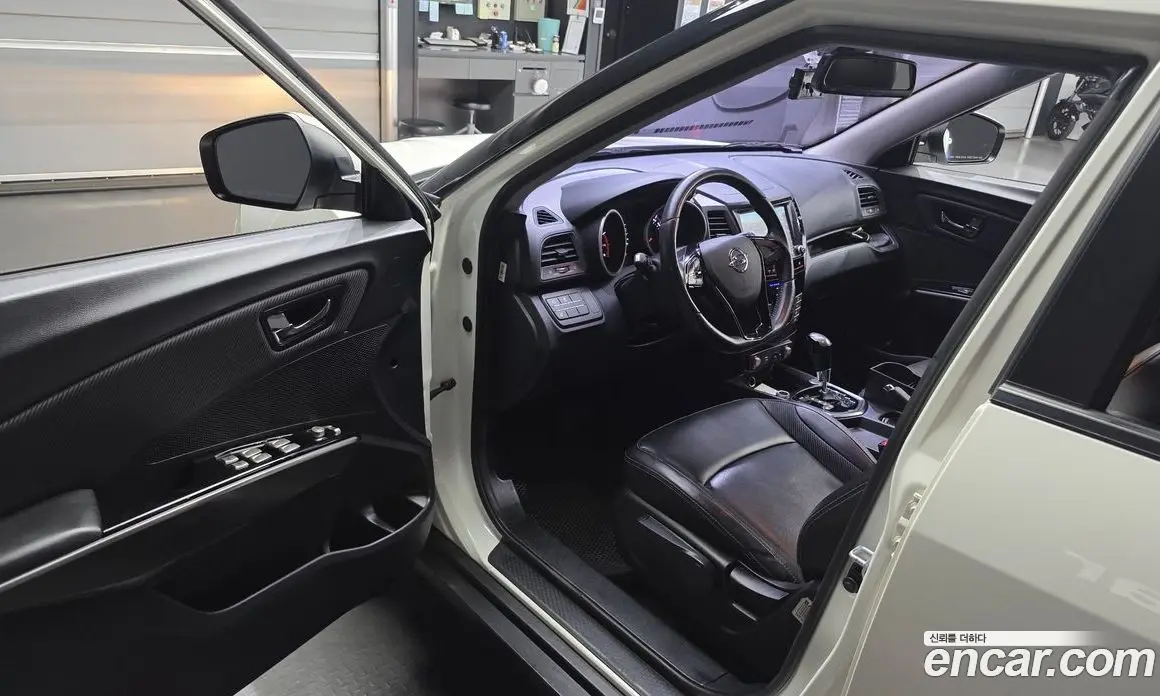 SsangYong TIBOLI 2017 1.6 автомат (гидро), фото 13