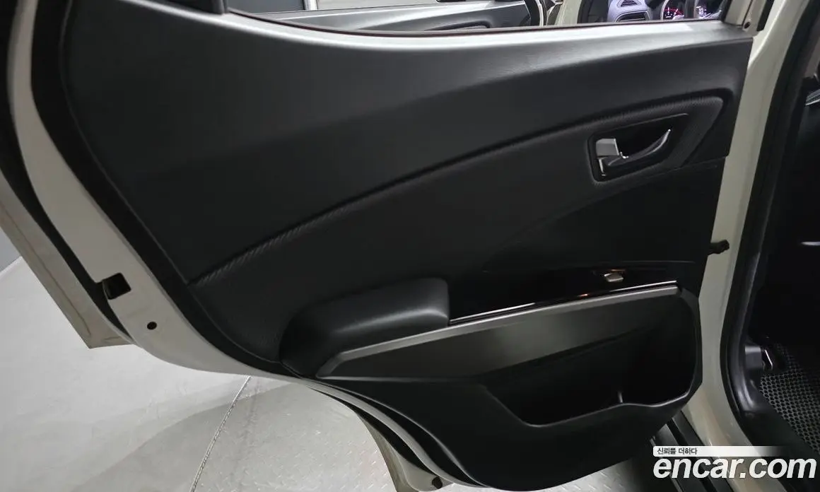 SsangYong TIBOLI 2017 1.6 автомат (гидро), фото 15