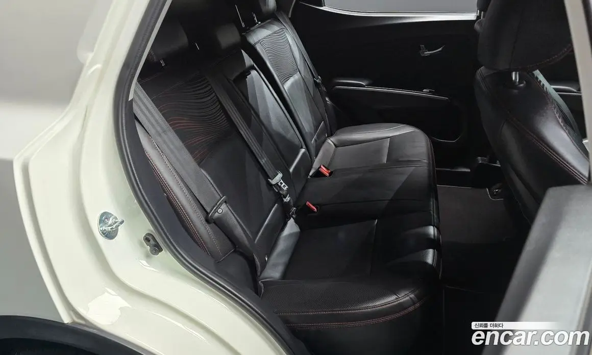 SsangYong TIBOLI 2018 1.6 автомат (гидро), фото 11