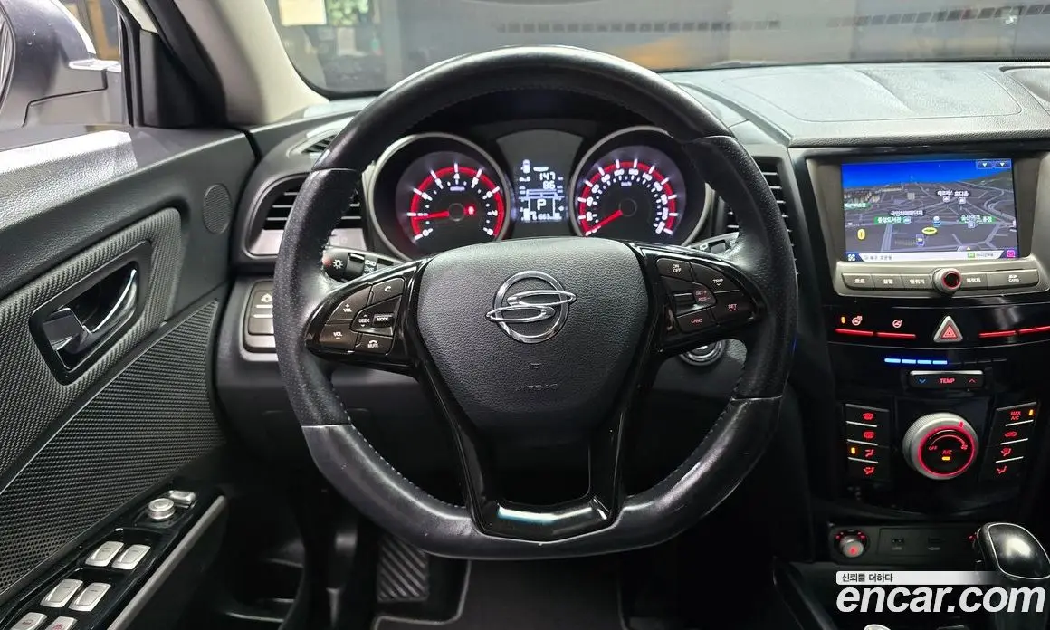 SsangYong TIBOLI 2018 1.6 автомат (гидро), фото 13