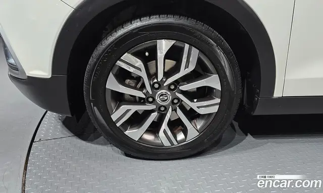 SsangYong TIBOLI 2018 1.6 автомат (гидро), миниатюра 5