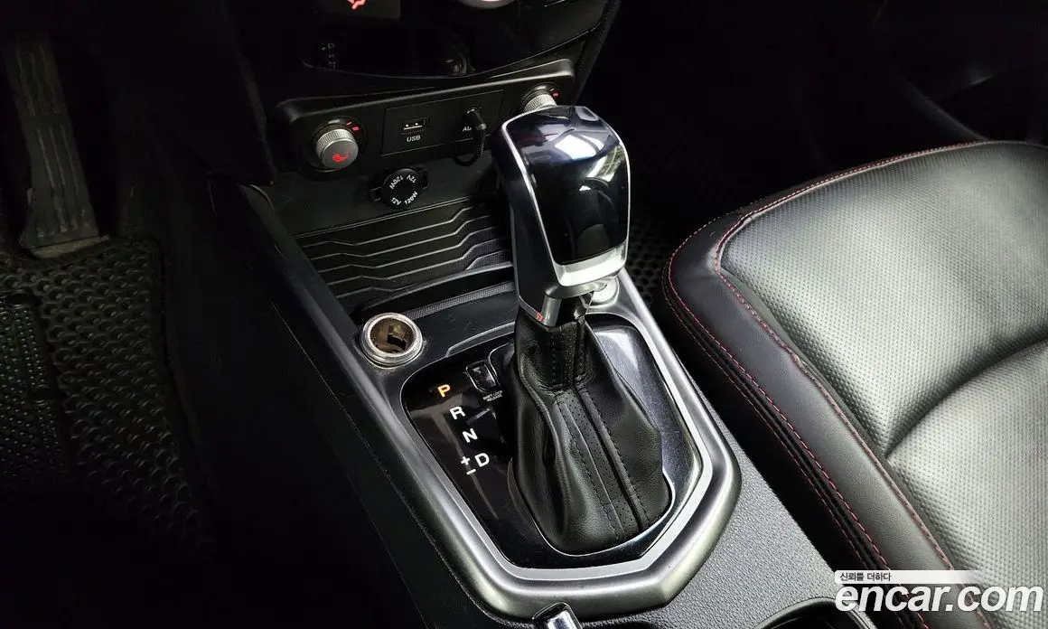 SsangYong TIBOLI 2019 1.6 автомат (гидро), фото 9