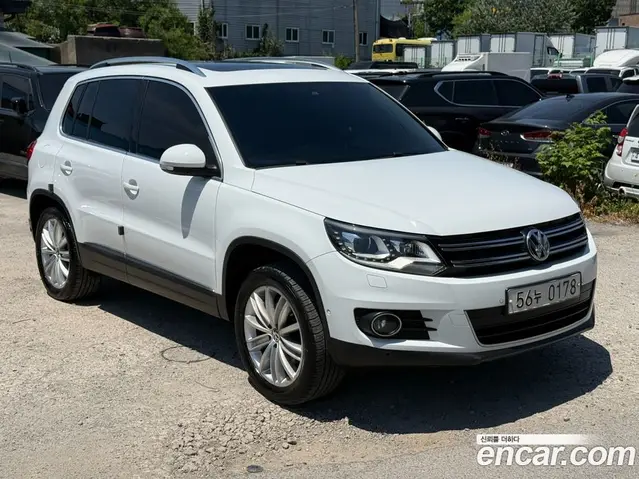 Volkswagen Tiguan 2015 2.0 автомат (гидро), миниатюра 2