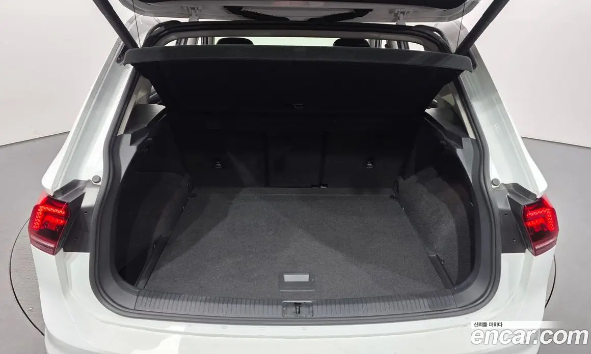 Volkswagen Tiguan 2020 2.0 автомат (гидро), фото 22