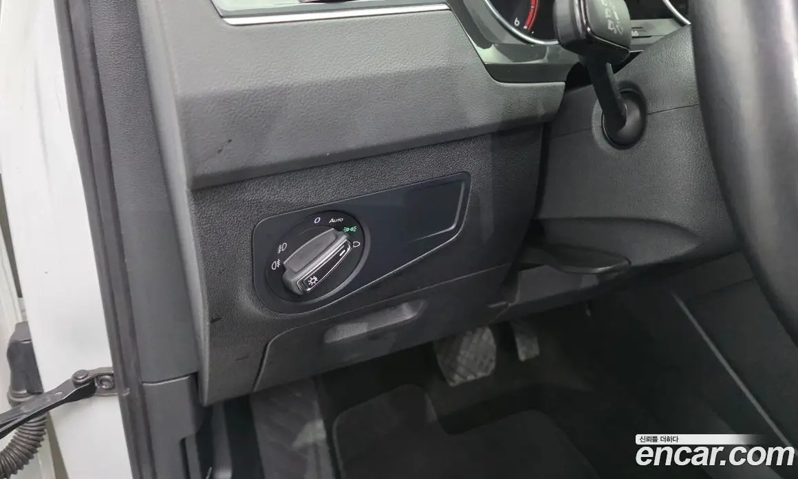 Volkswagen Tiguan 2020 2.0 автомат (гидро), фото 25