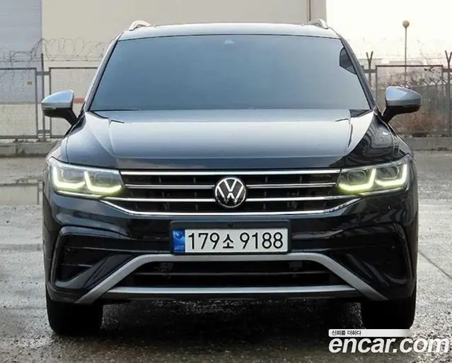 Volkswagen Tiguan 2023 2.0 автомат (гидро), миниатюра 2