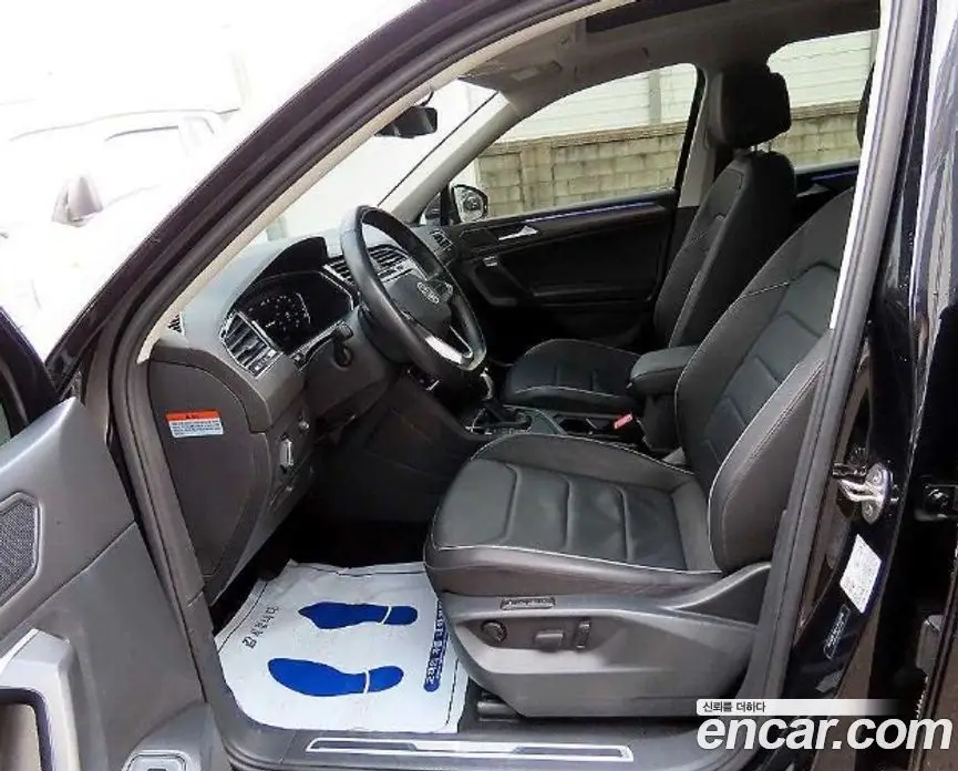 Volkswagen Tiguan 2023 2.0 автомат (гидро), фото 11