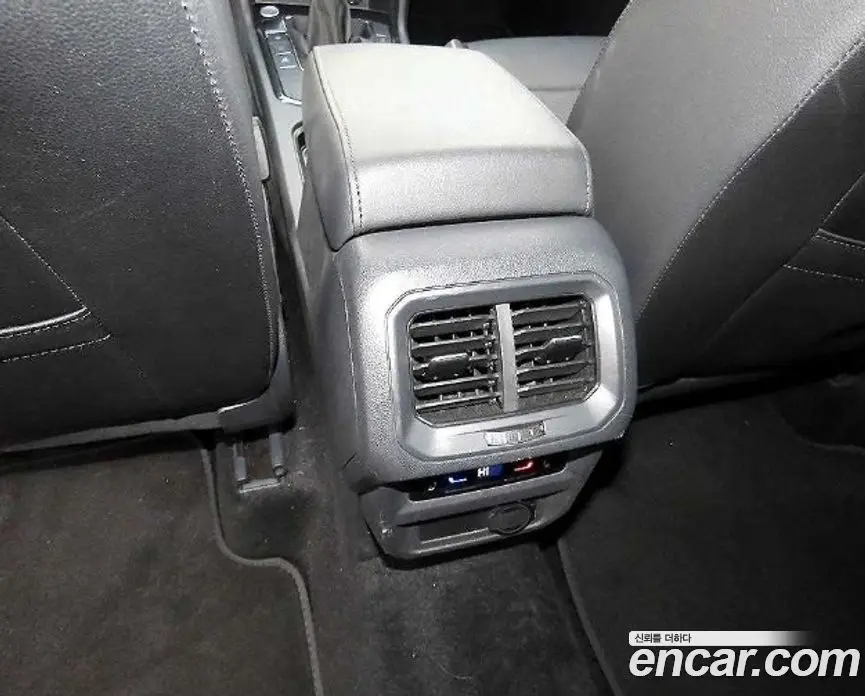 Volkswagen Tiguan 2023 2.0 автомат (гидро), фото 18