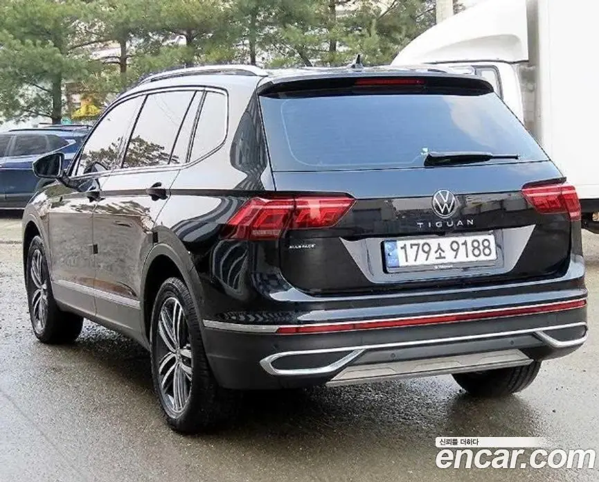 Volkswagen Tiguan 2023 2.0 автомат (гидро), фото 4
