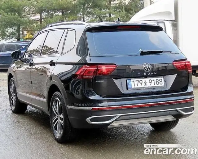 Volkswagen Tiguan 2023 2.0 автомат (гидро), миниатюра 4
