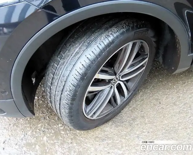 Volkswagen Tiguan 2023 2.0 автомат (гидро), миниатюра 5