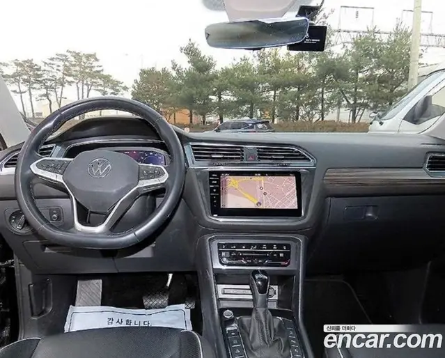 Volkswagen Tiguan 2023 2.0 автомат (гидро), миниатюра 9