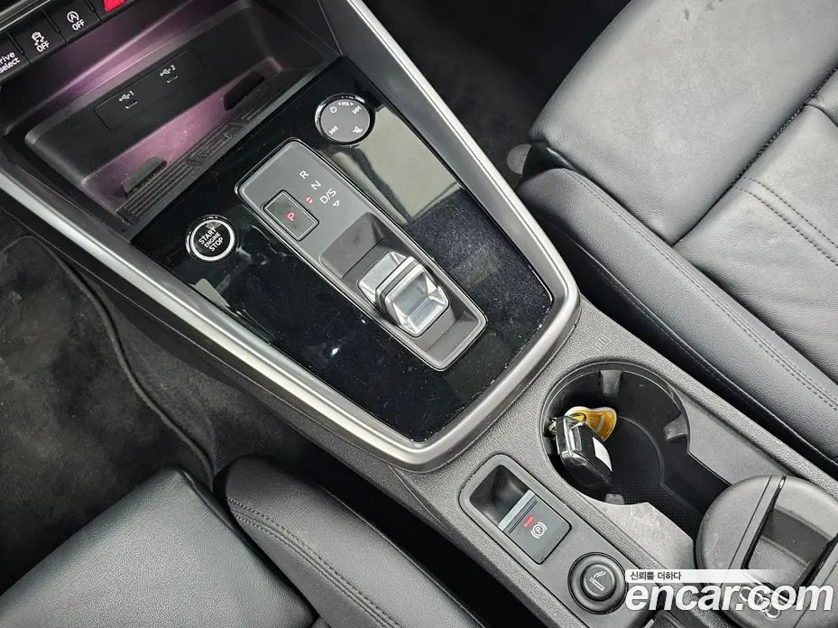 Audi A3 2023 2.0 автомат (гидро), фото 9