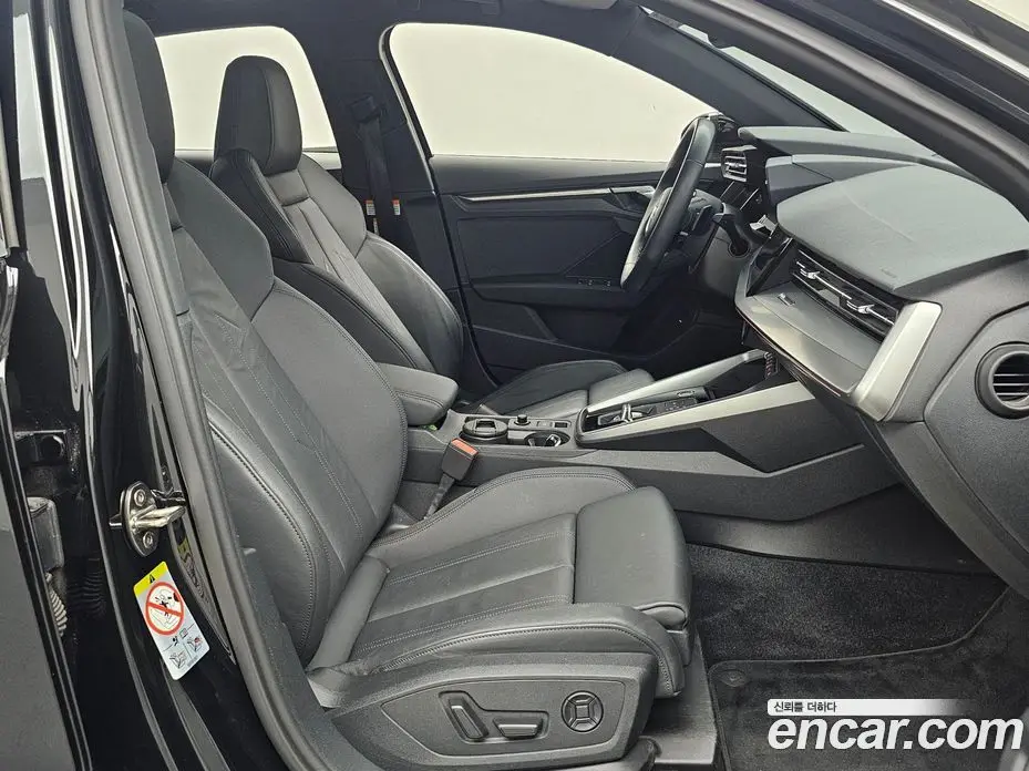 Audi A3 2023 2.0 автомат (гидро), фото 10