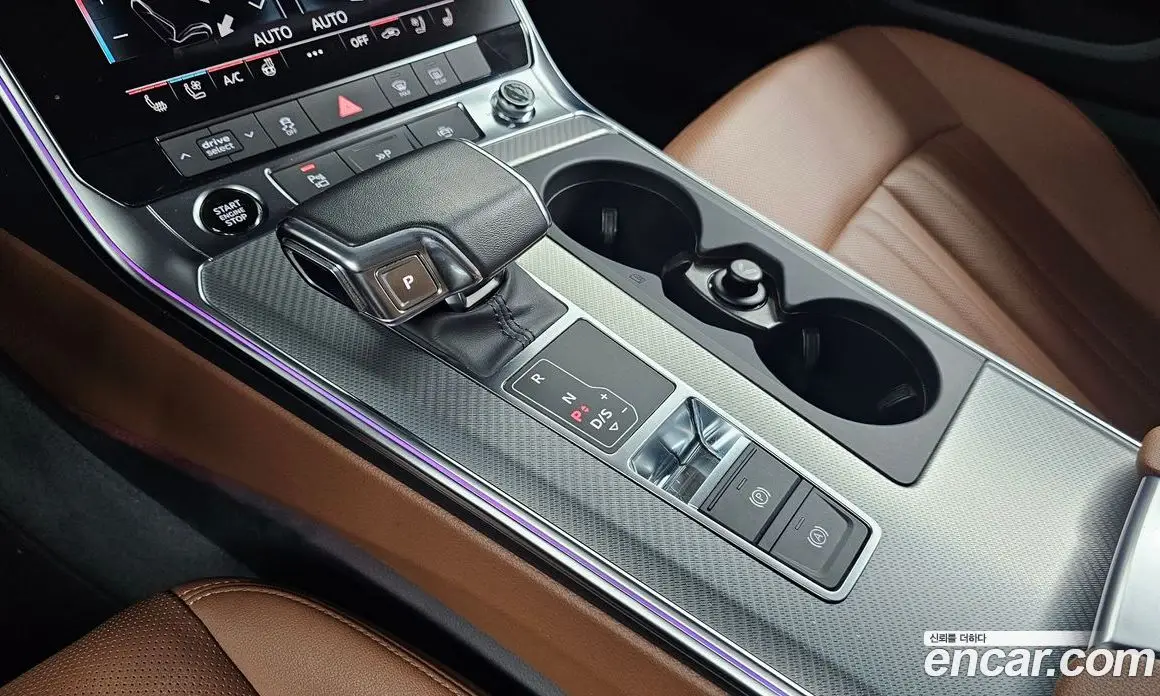 Audi A6 2023 2.0 автомат (гидро), фото 9