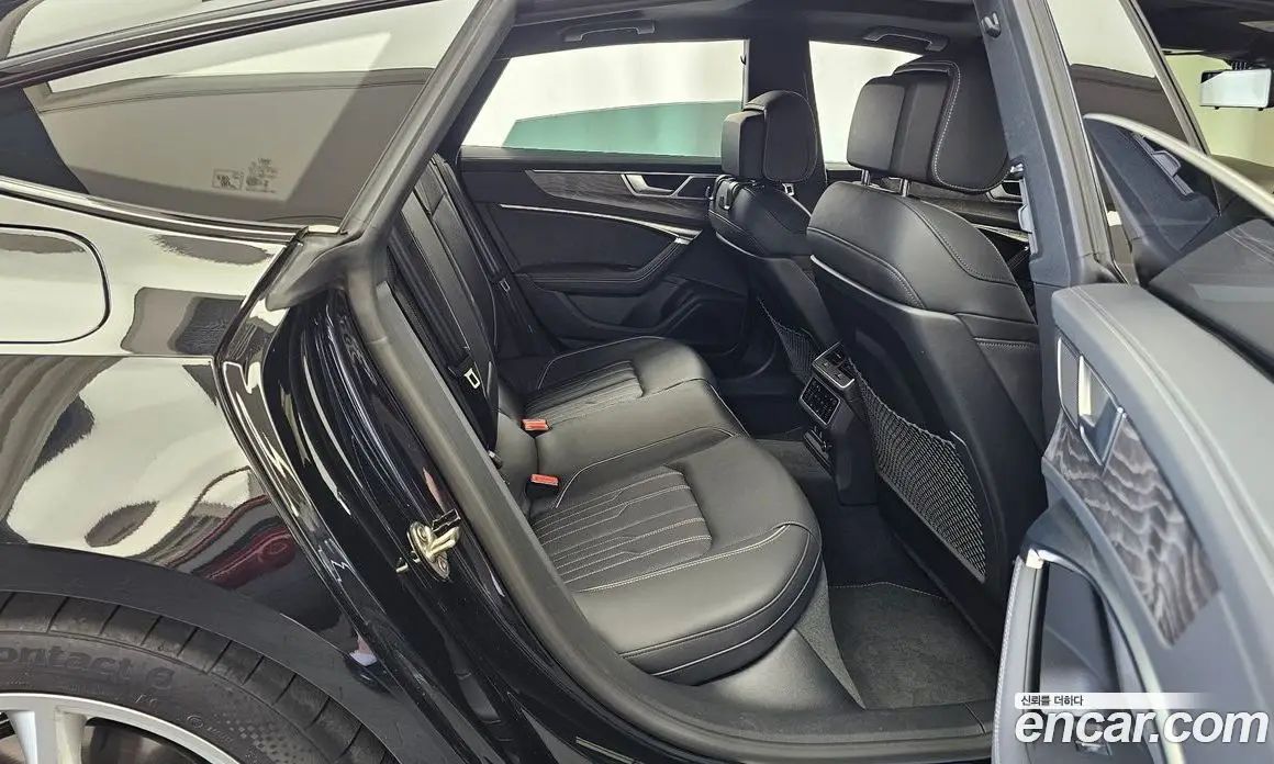 Audi A7 2025 2.0 автомат (гидро), фото 18