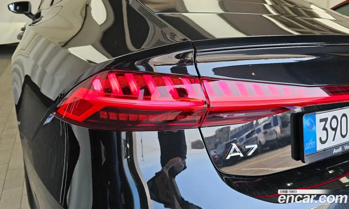 Audi A7 2025 2.0 автомат (гидро), фото 9