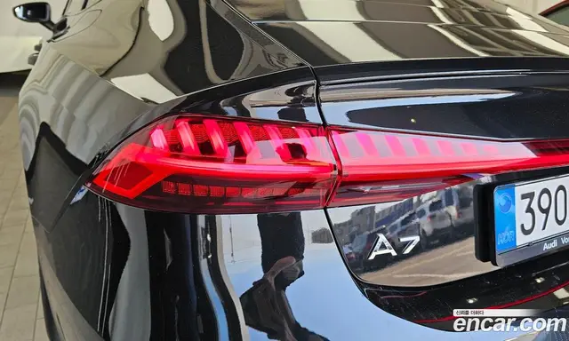 Audi A7 2025 2.0 автомат (гидро), миниатюра 9