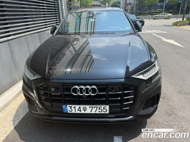 Audi Q8, 2021, 121 501 км