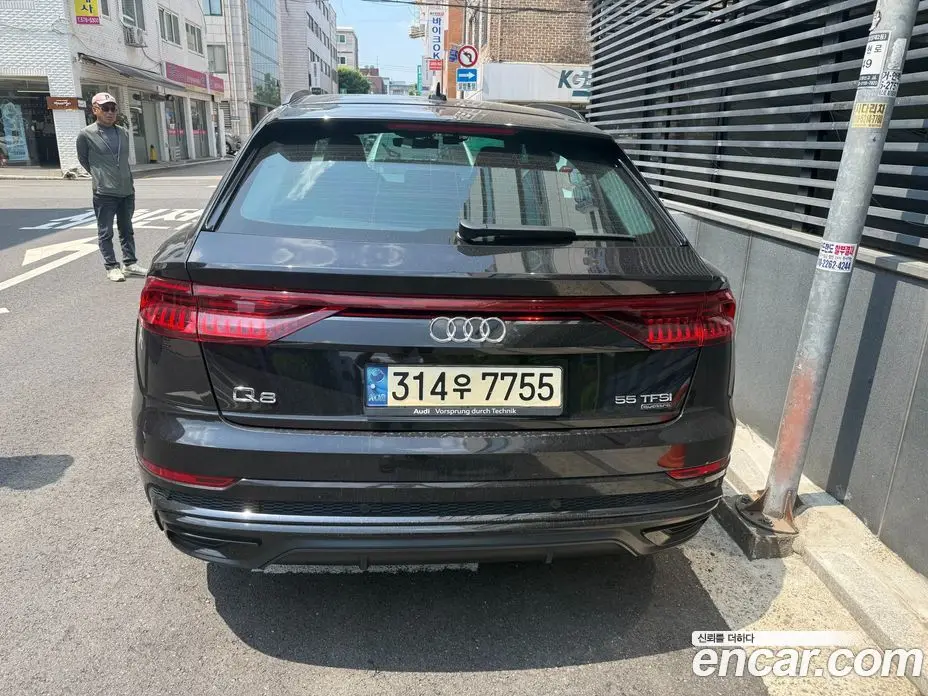 Audi Q8 2021 3.0 автомат (гидро), фото 3
