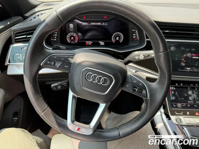 Audi Q8 2021 3.0 автомат (гидро), миниатюра 4