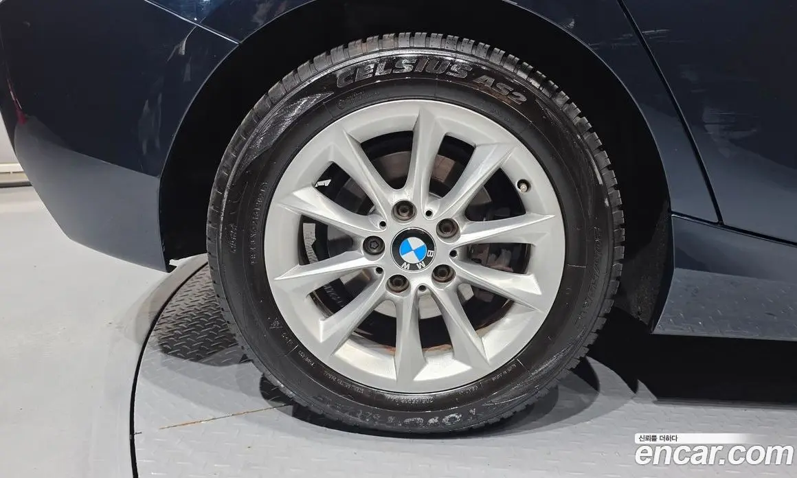 BMW 1 серия 2013 2.0 автомат (гидро), фото 5