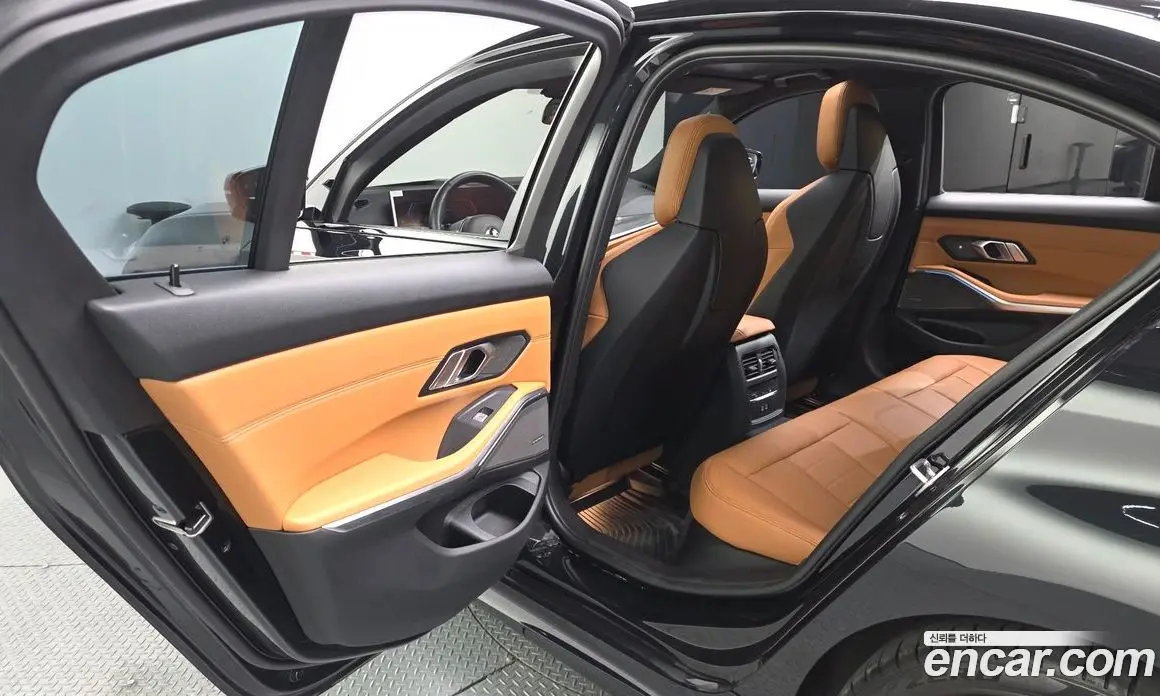BMW 3 серия 2023 3.0 автомат (гидро), фото 15