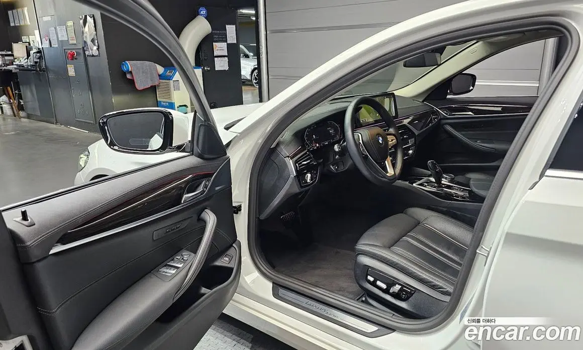 BMW 5 серия 2022 2.0 автомат (гидро), фото 13