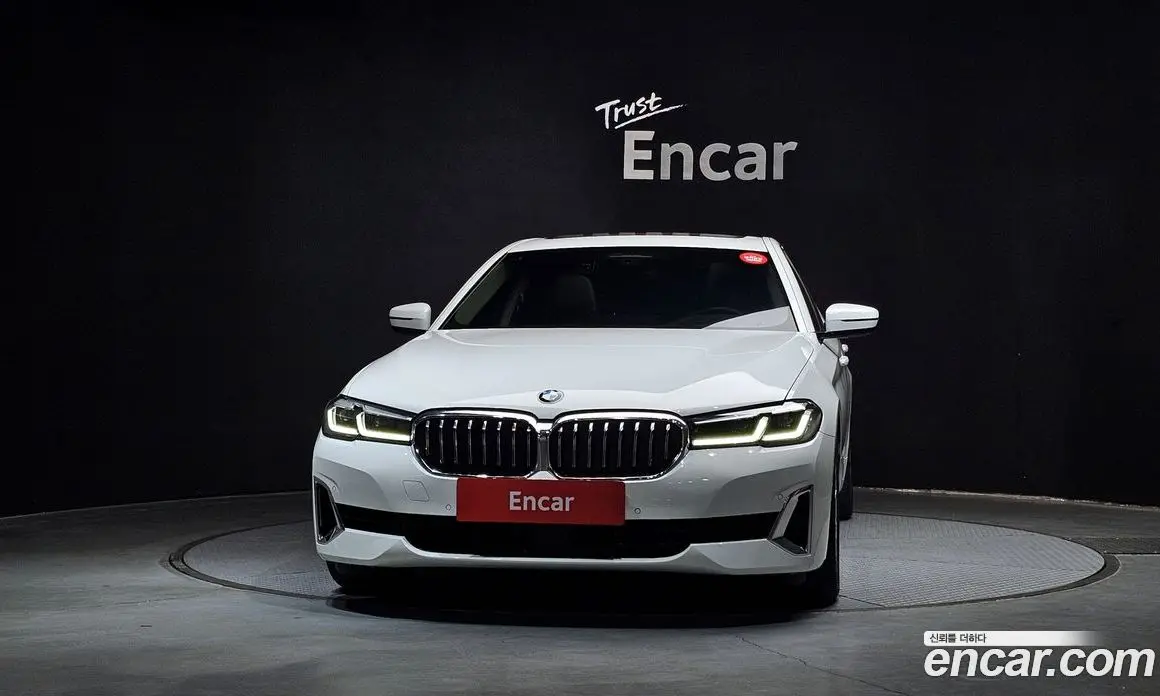 BMW 5 серия 2022 2.0 автомат (гидро), фото 3