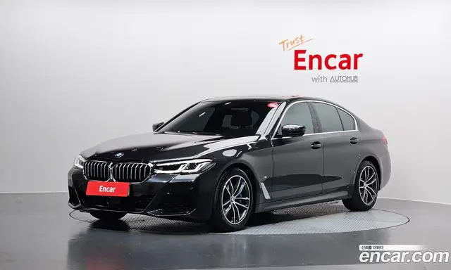 BMW 5 серия, 2023, 10 287 км