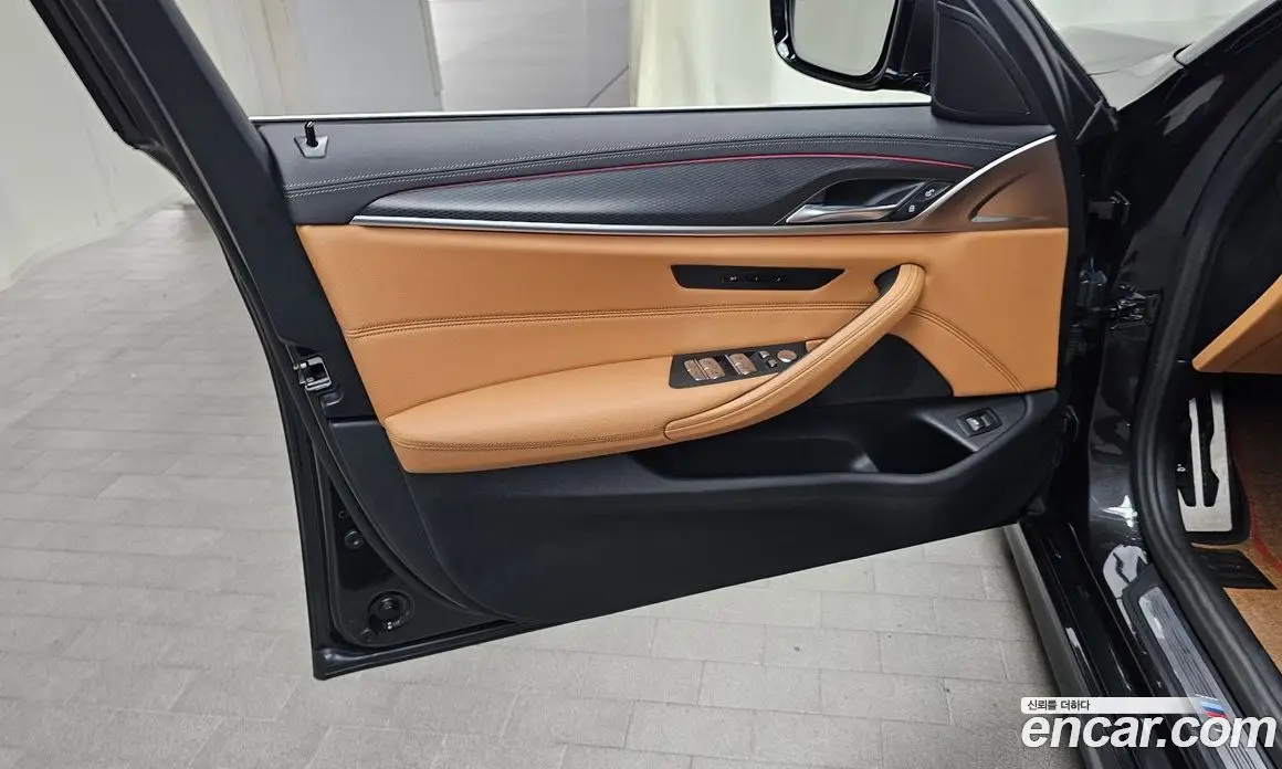 BMW 5 серия 2023 2.0 автомат (гидро), фото 14